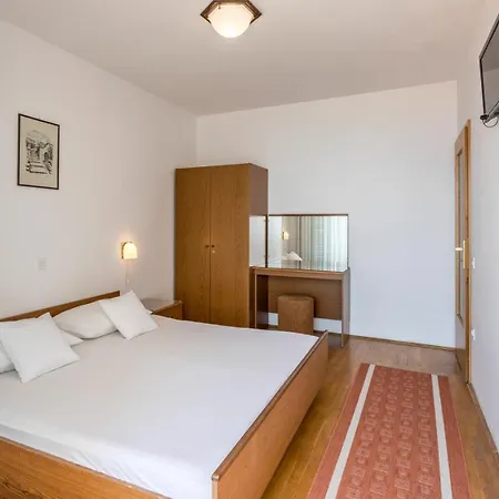 Apartments With A Parking Space Baska Voda, Makarska - 301 * Baska Voda