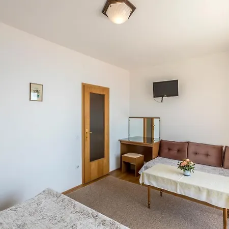Apartments With A Parking Space Baska Voda, Makarska - 301 * Baska Voda