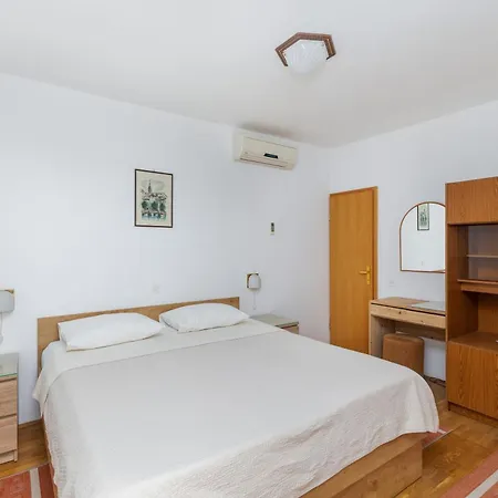 With Parking Space Baska Voda, Makarska - 301